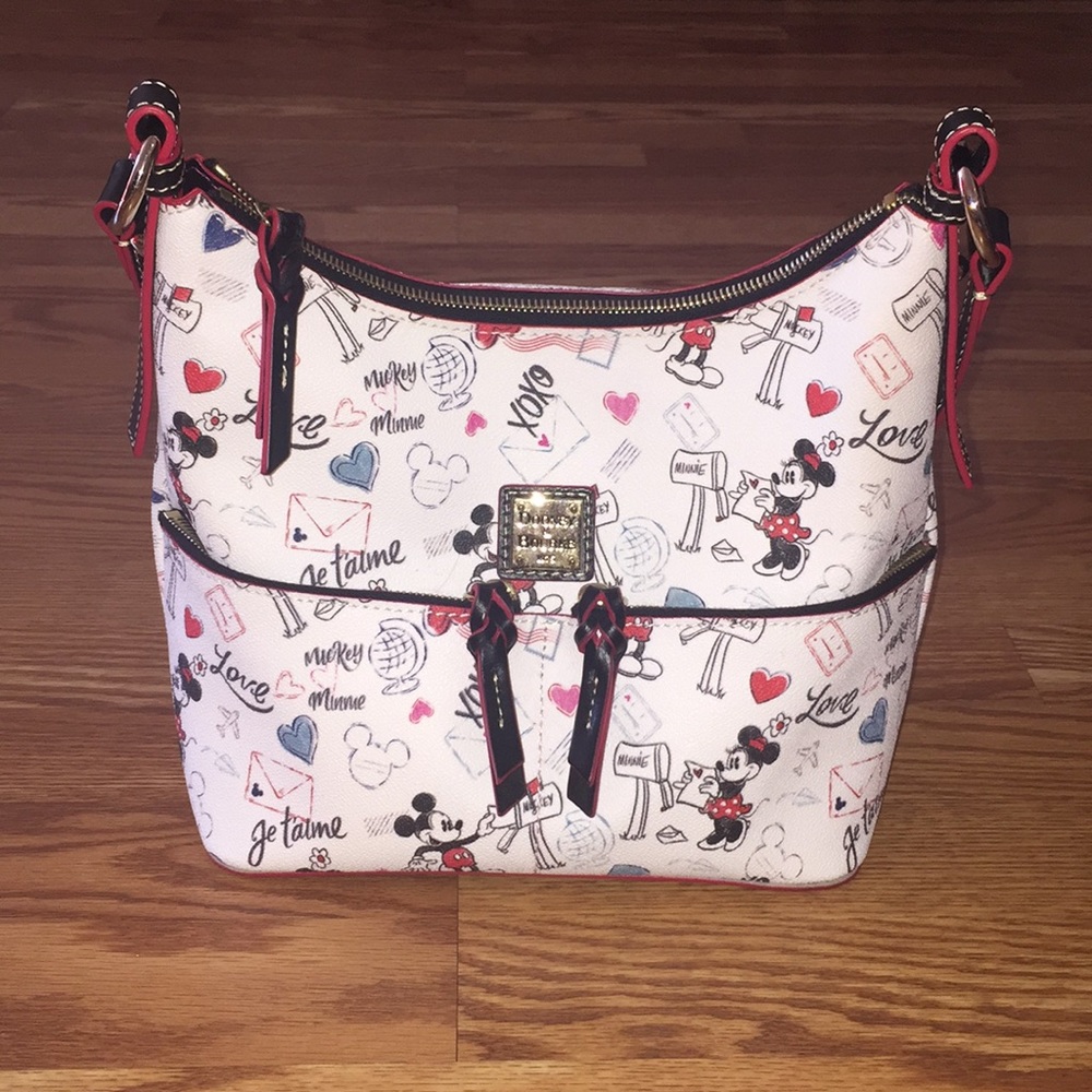 Mickey, Minnie Sweethearts Pocket Sac Shoulder Bag